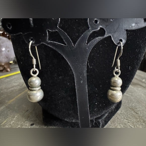 Vintage Sterling Silver Double Graduated Ball Bead 1” Dangle Earrings - 2.75g - Picture 2 of 5